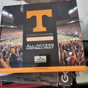 Tennessee vols football book 10 dollars each